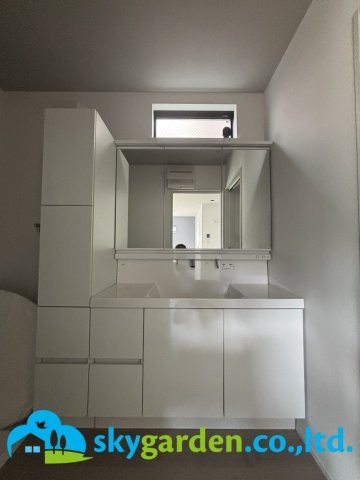 秦野市羽根　中古戸建の独立洗面台