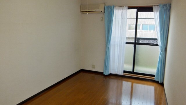 ヴランドールＲＩＯの寝室|エアコン付き★