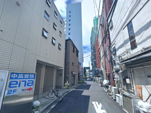 鈴木邸１階店舗の周辺