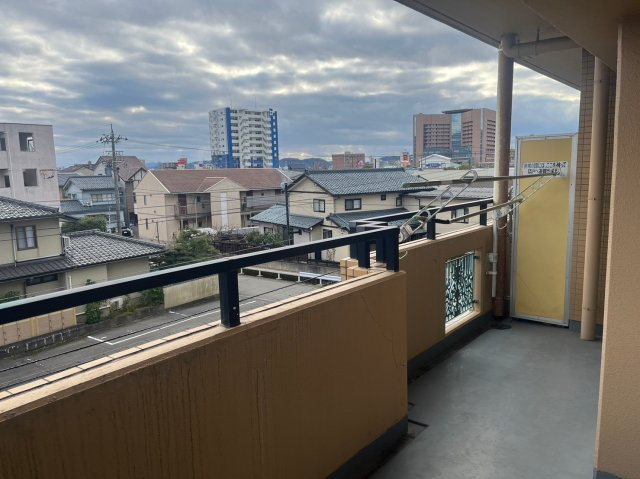 ロアール円山のバルコニー