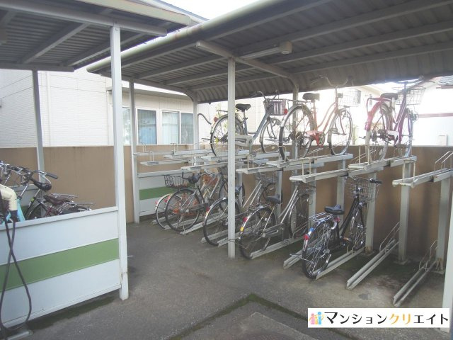 ロアール円山の駐輪場|無料で使える駐輪場