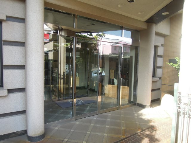 ロアール円山の外観|エントランス入口