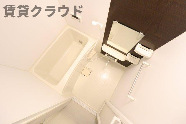 Escada SOGA（エスカーダソガ）の浴室|アクセントパネルがおしゃれなバスルーム♪