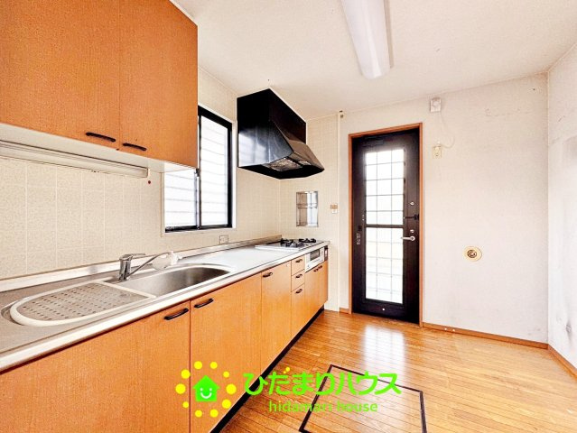 久喜市野久喜　中古一戸建て　のキッチン