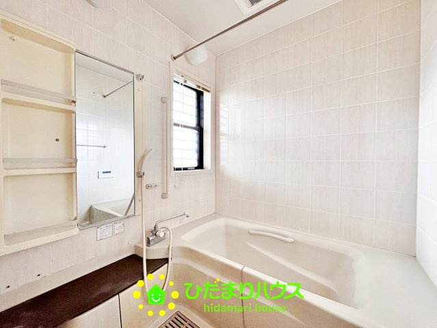 久喜市野久喜　中古一戸建て　の浴室