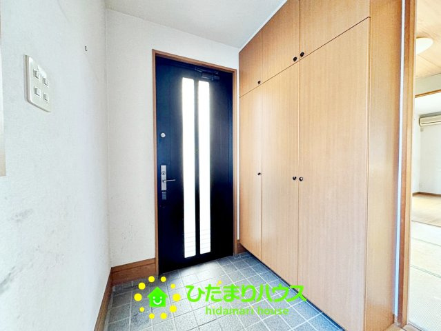 久喜市野久喜　中古一戸建て　の玄関