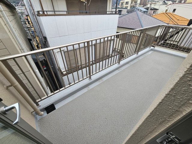 リフュージュ本山のバルコニー
