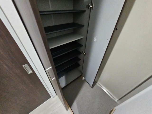 リフュージュ本山の収納