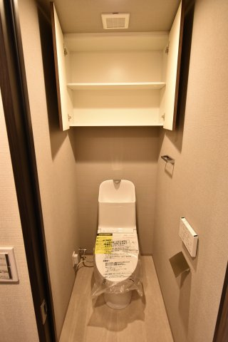 レーベン長岡天神ＣＲＥＳＩＳＴのトイレ|温水洗浄便座