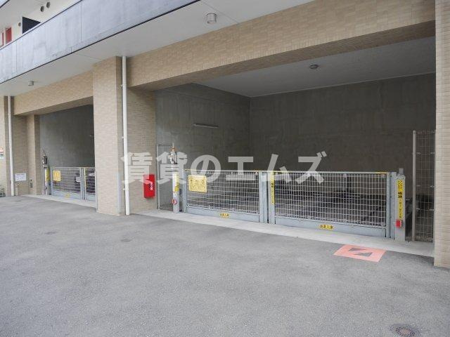 【駐車場】 | ｍｏｄｅｒｎｐａｌａｚｚｏ博多ｓｕｒ | ｍｏｄｅｒｎｐａｌａｚｚｏ博多ｓｕｒの駐車場