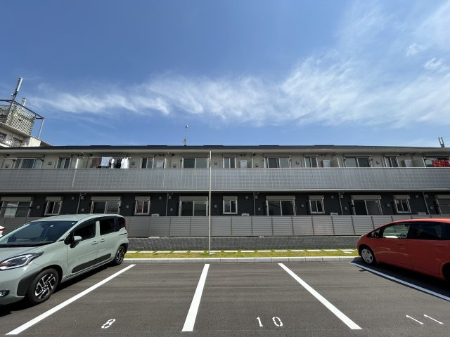 メゾン　ベルハープの駐車場