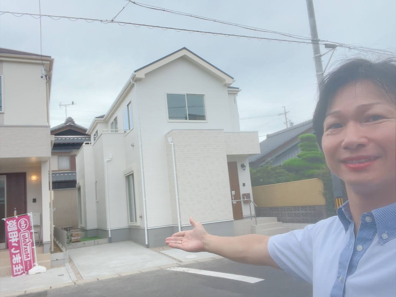 安城市東別所町新開2棟＜仲介手数料無料＞の外観|撮影10/1
社長の村田です！
自らプレイヤーとして営業しています
長年の経験と実績から皆様により良いマイホーム購入のご提案をいたします。
住宅ローンの不安や購入後の不安等何でもご相談ください。