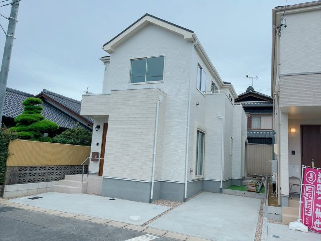 安城市東別所町新開2棟＜仲介手数料無料＞の前面道路含む現地写真|LINEから簡単お問合せ可能！
友達検索で@nqk7328tです！。