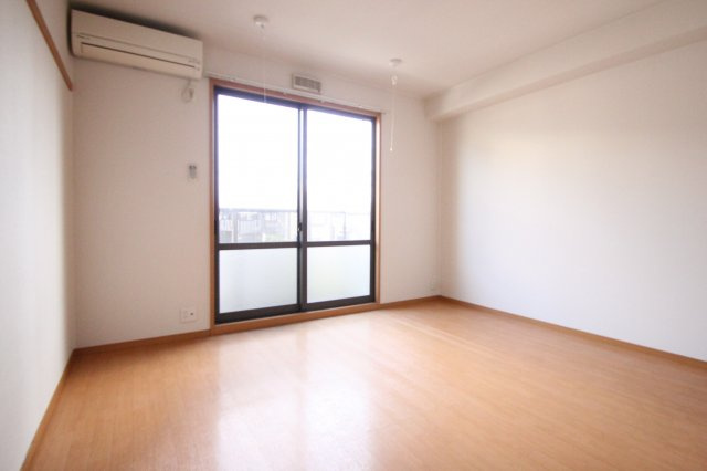 メゾンドゥ長瀬Ⅱの子供部屋