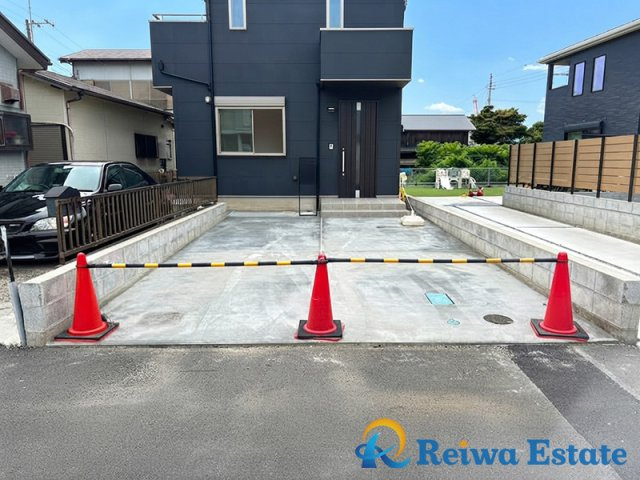 新築戸建　高座郡寒川町田端の駐車場
