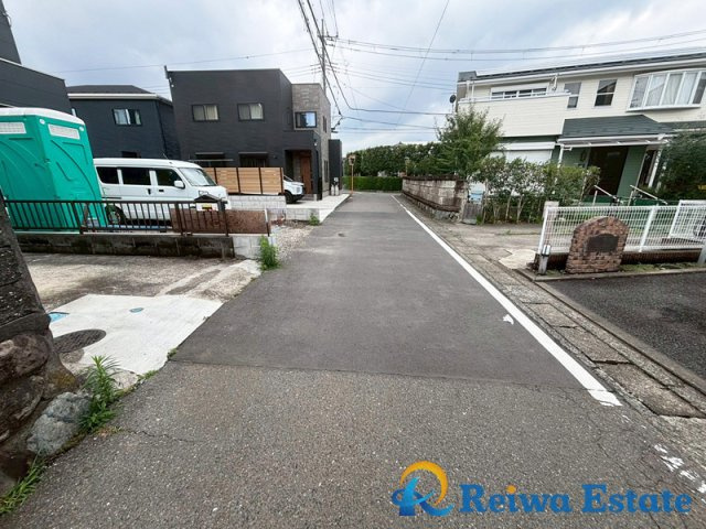 新築戸建　高座郡寒川町田端の前面道路含む現地写真