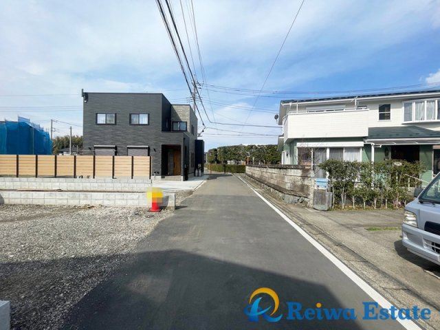 新築戸建　高座郡寒川町田端の前面道路含む現地写真