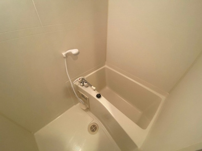 【浴室】 | クレール七隈 | 別号室の写真になります。現況優先。