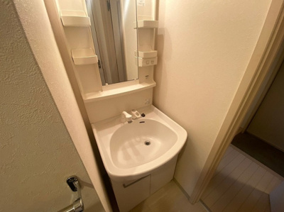 【独立洗面台】 | クレール七隈 | 別号室の写真になります。現況優先。
