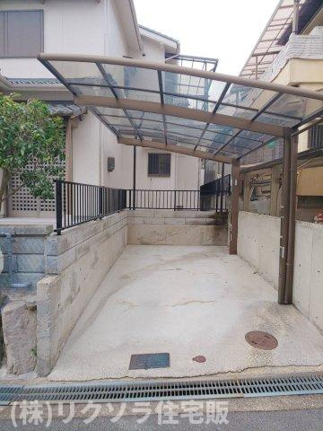 寝屋1丁目　中古一戸建ての駐車場|ハイルーフ車OK
■物件内覧・資金計画相談・住宅ローン相談、リフォーム相談、お問合せ受付中■
※当日・翌日のご内覧、ご相談はお電話でのお問合せがスムーズです！