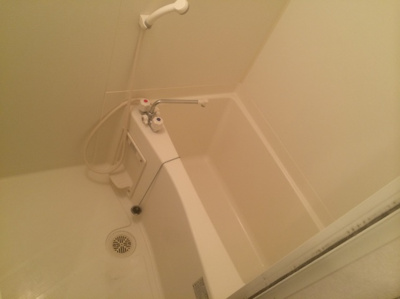 【浴室】 | コンフォートベネフィス住吉1 | 別号室の写真になります。現況優先。