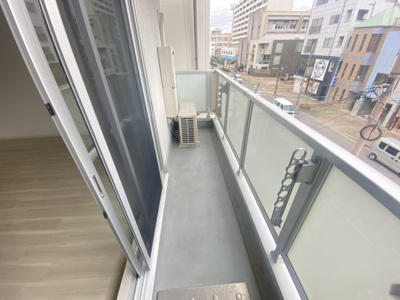 【バルコニー】 | エーイストシンナガタ