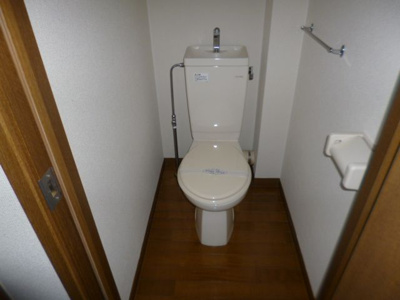 【トイレ】 | ウィスタリア城南 | 別号室の写真になります。現況優先。