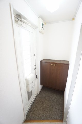 【玄関】 | ヴィラモデルナA | ※同物件・同タイプの写真です。