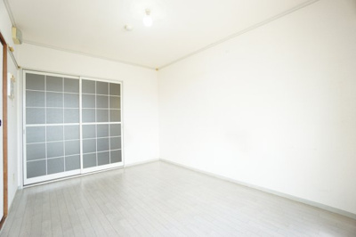 【洋室】 | ヴィラモデルナA | ※同物件、同タイプの写真です。