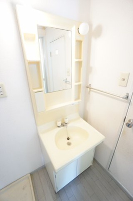 【独立洗面台】 | ヴィラモデルナA | ※同物件・同タイプの写真です。