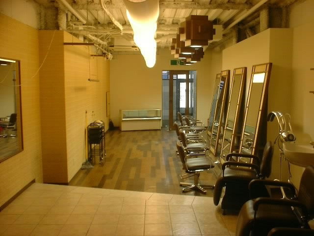 アイリス三条ビルの内装