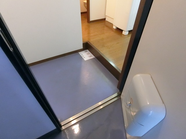 ベルフラワー御殿山の玄関