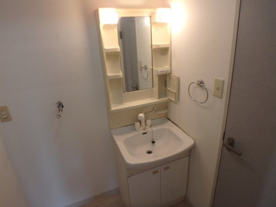 【洗面所】 | ピュールヴィサージュ | スペースが確保できる洗面所です