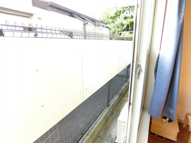 レオパレス川向のバルコニー