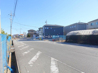 【前面道路含む現地写真】