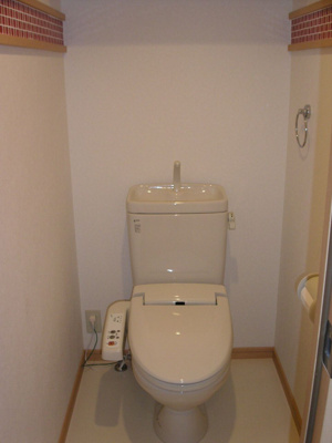 【トイレ】 | エクセラン高宮 | 別号室の写真になります。現況優先。