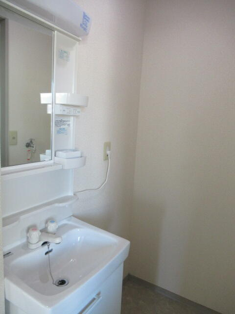 第２フラワーハイツの洗面所