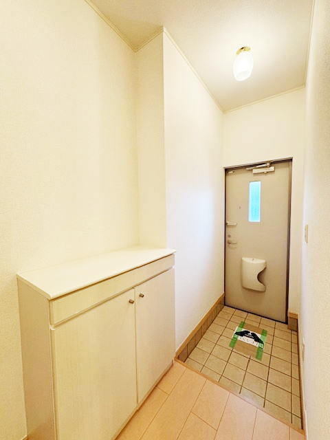 フリーデ・ポライトリーの玄関