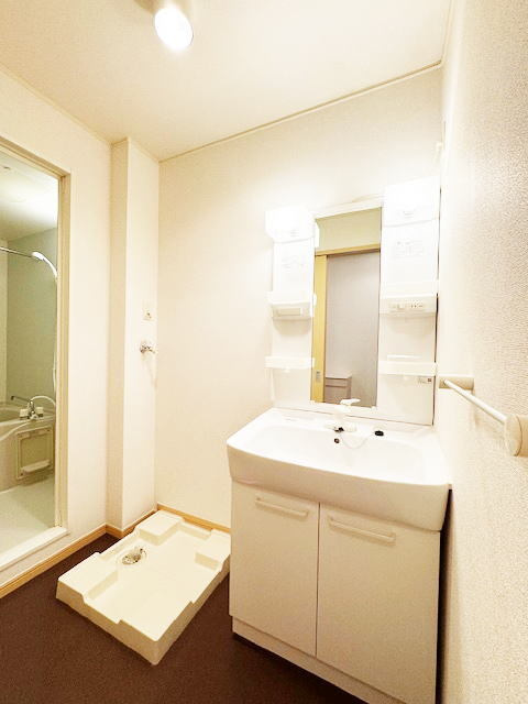 フリーデ・ポライトリーの洗面所