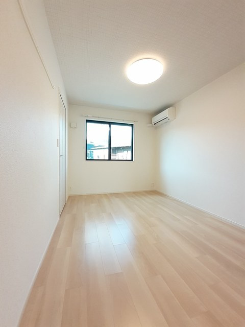 アンシャンテ　コウモト　Ａの洋室