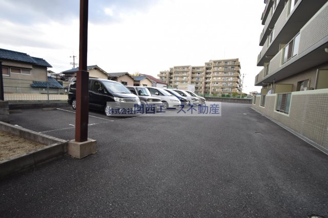 【駐車場】 | ヴェルデュール石切
