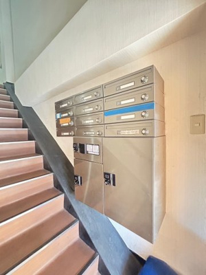 【エントランス】 | プレザント総持寺