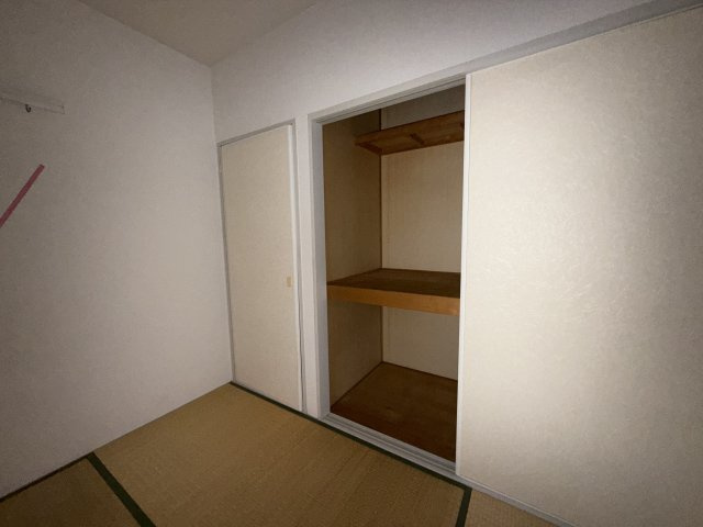 フォーレス井上Aの収納