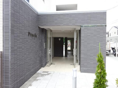 【エントランス】 | Prucilu（プルーシル） | 外観写真（昼）