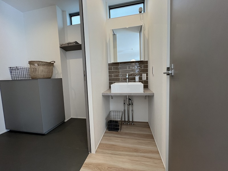 朝倉甲　中古戸建　（未入居物件）の独立洗面台|使いやすい独立洗面台です