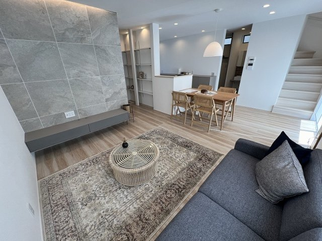 朝倉甲　中古戸建　（未入居物件）の居間・リビング|ゆったり過ごせるリビングです