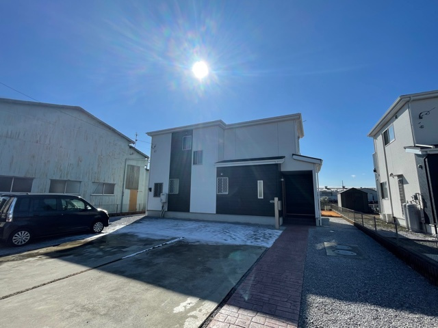 上里町大字長浜　中古1980の前面道路含む現地写真