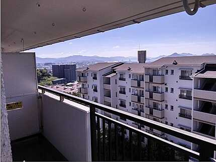 ビューハイツ鈴が峰6号棟の展望