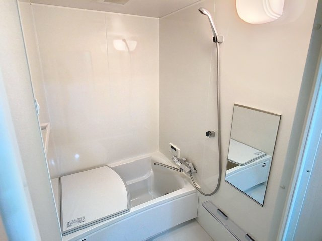 西口朝日マンションの浴室