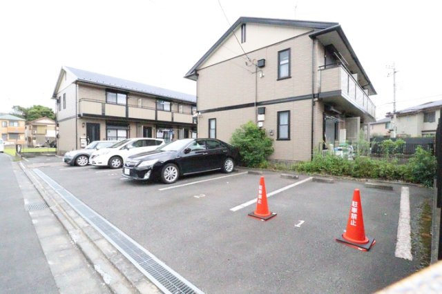 マグワートの駐車場